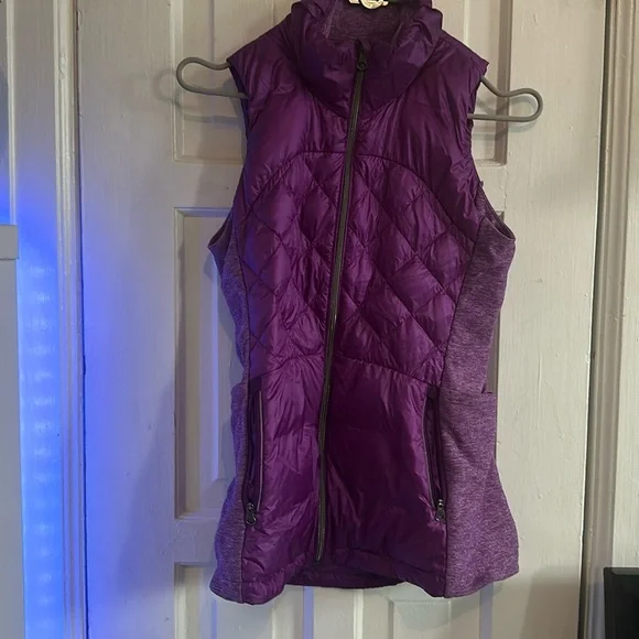 Top - Picture 1 of 15